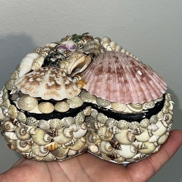 Vintage Handmade Art Heart Shape Ocean Seashell Decor Trinket Jewelry - Picture 10 of 12